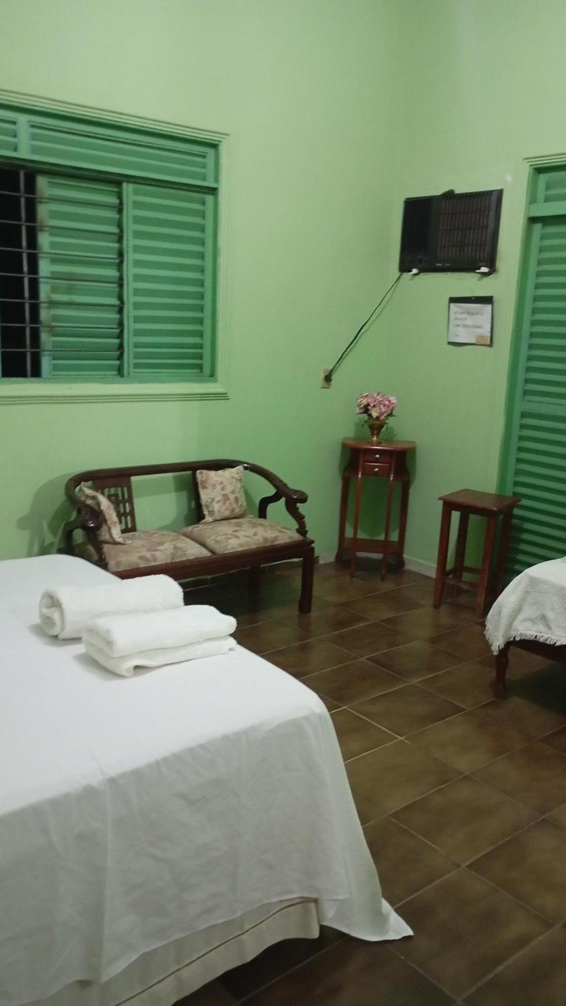 Hospedagem Casa Da Waldir, Quarto Suite 01 Гояс Экстерьер фото